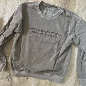 limited edition Red Taylor’s Version Urban outfitters pullover